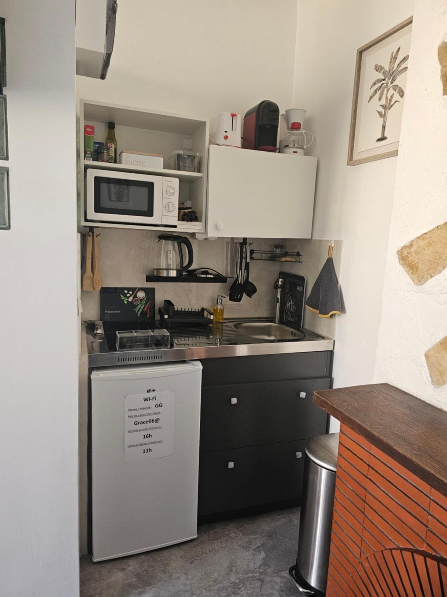 Studio 3 A La Trinite Proche De Nice 10 Mn, Monaco 15 Mn Et L'Italie 30 Mn 外观 照片